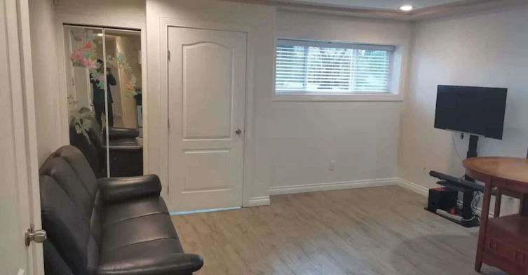 5227 Chesham Street, Burnaby, BC, V5H 2L1 - 2