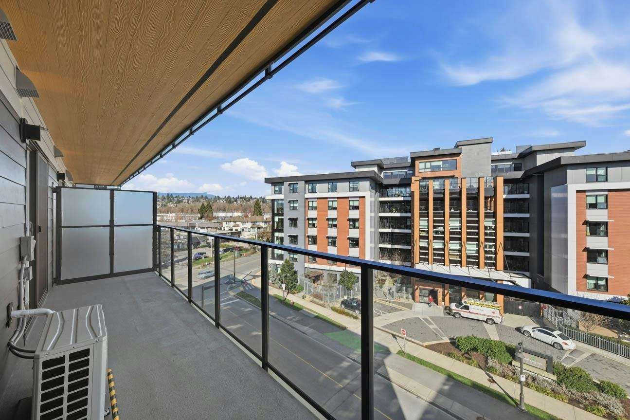 424-1529 Oxford, North Vancouver, BC, V7J 0G2 - 2