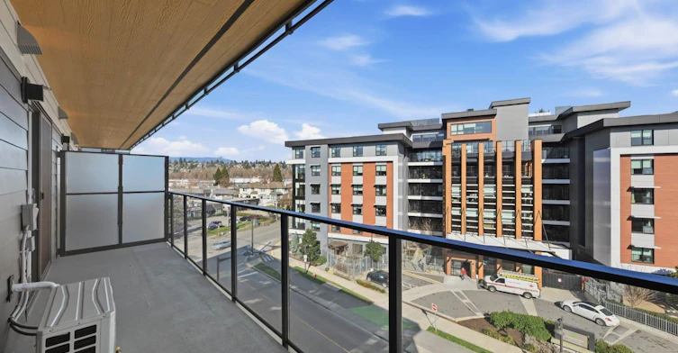 424-1529 Oxford, North Vancouver, BC, V7J 0G2 - 2