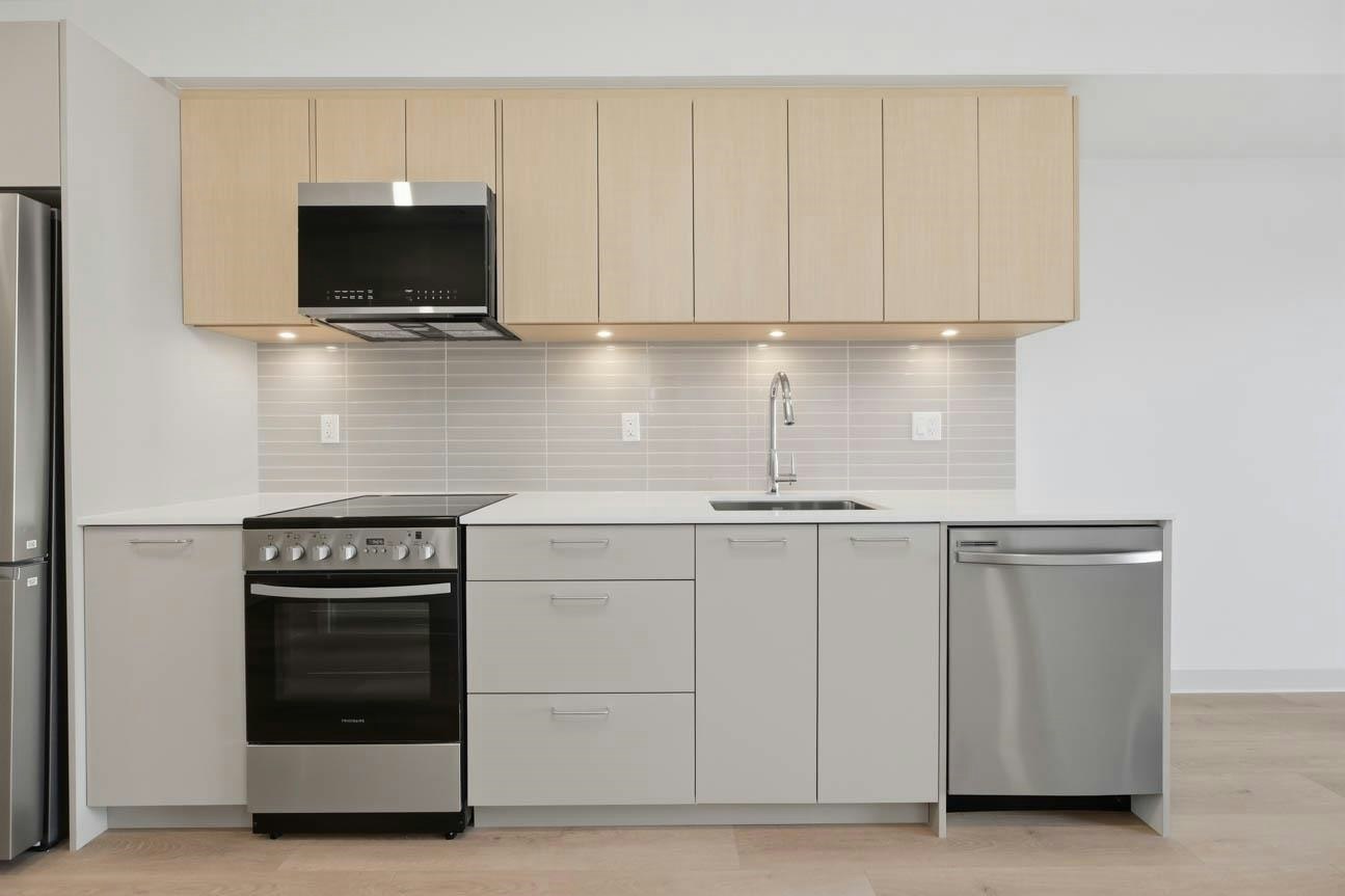 424-1529 Oxford, North Vancouver, BC, V7J 0G2 - 11