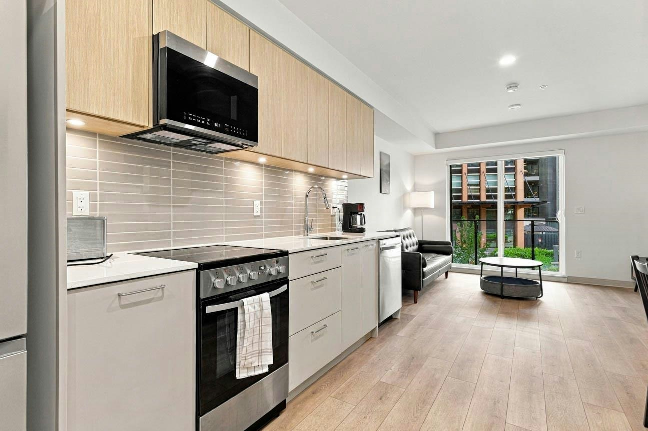 224-1529 Oxford, North Vancouver, BC, V7J 0G2 - 2