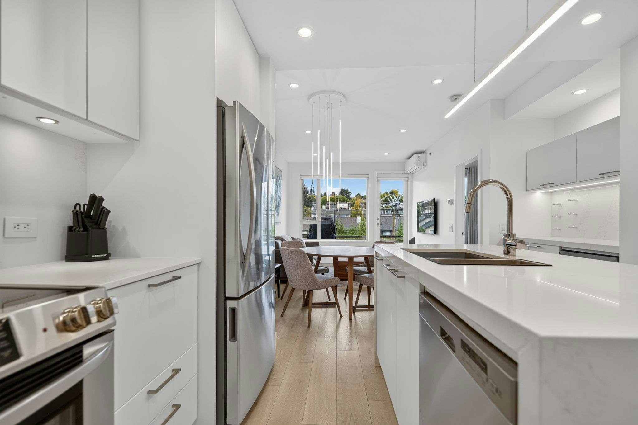 506-221 E 3rd, North Vancouver, BC, V7L 1E7 - 7
