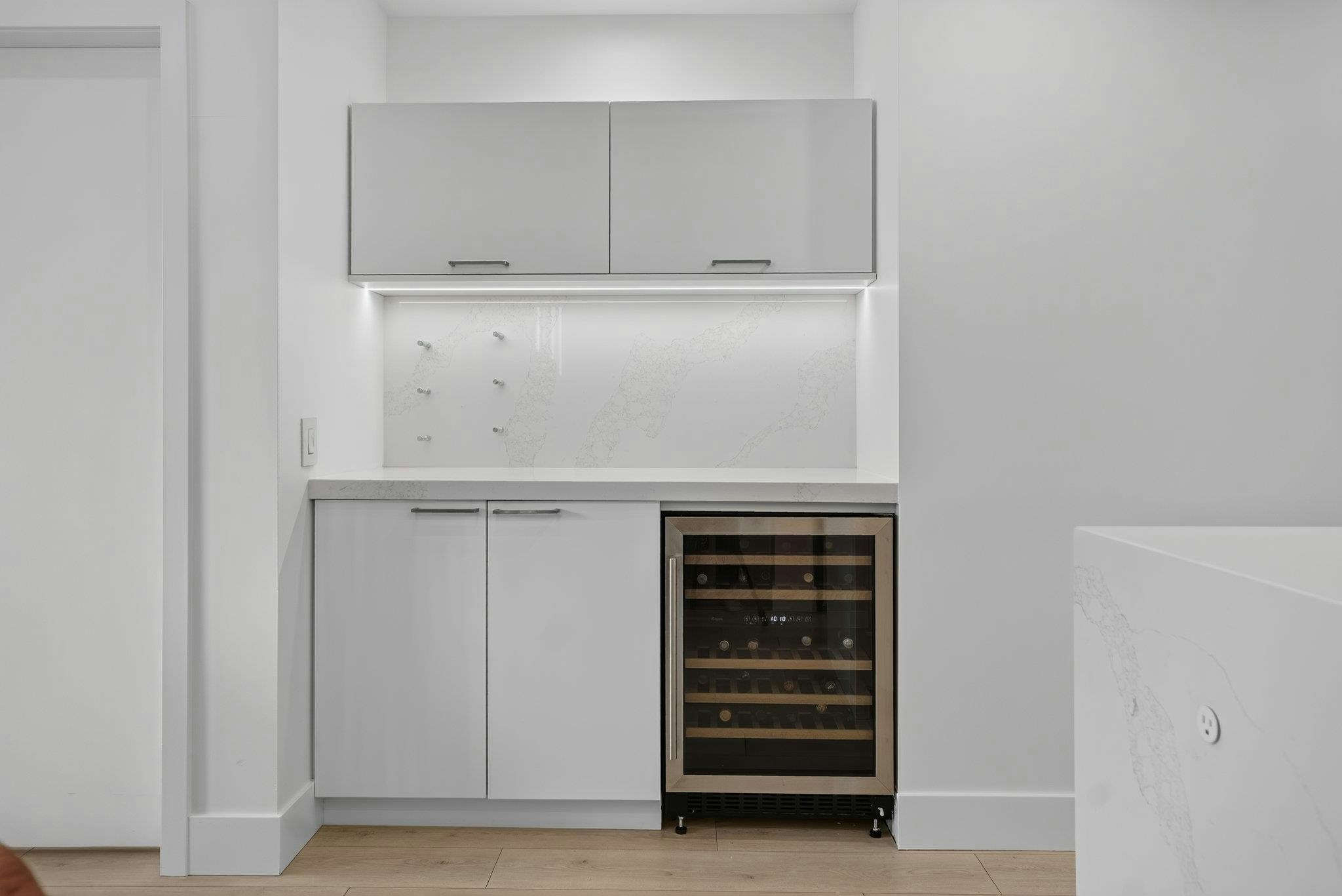 506-221 E 3rd, North Vancouver, BC, V7L 1E7 - 8