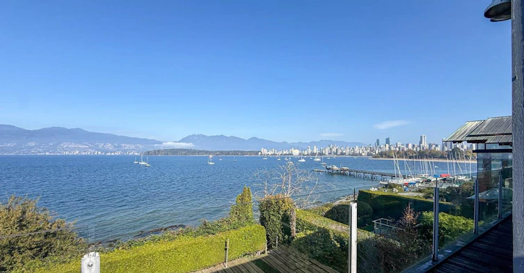 2515 Point Grey Road, Vancouver, BC, V6K 1A1 - 2