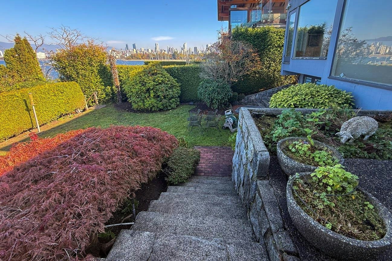 2515 Point Grey Road, Vancouver, BC, V6K 1A1 - 18