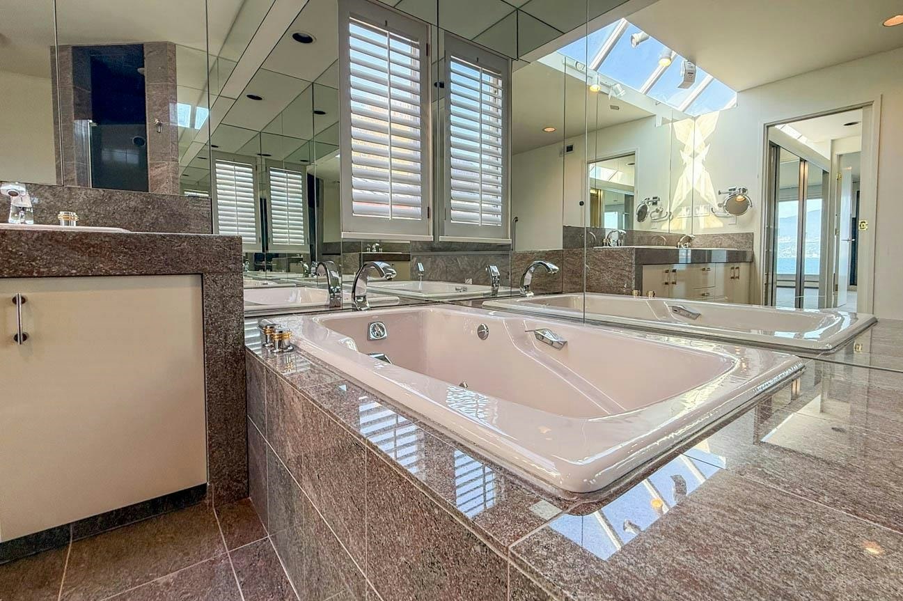 2515 Point Grey Road, Vancouver, BC, V6K 1A1 - 29