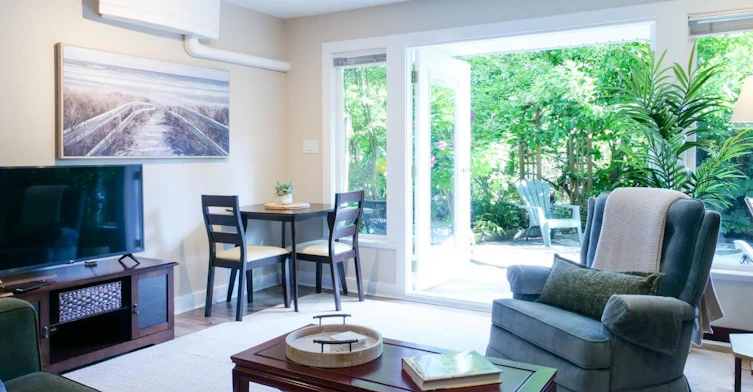 504-2268 E Broadway, Vancouver, BC, V5N 0L2 - 5