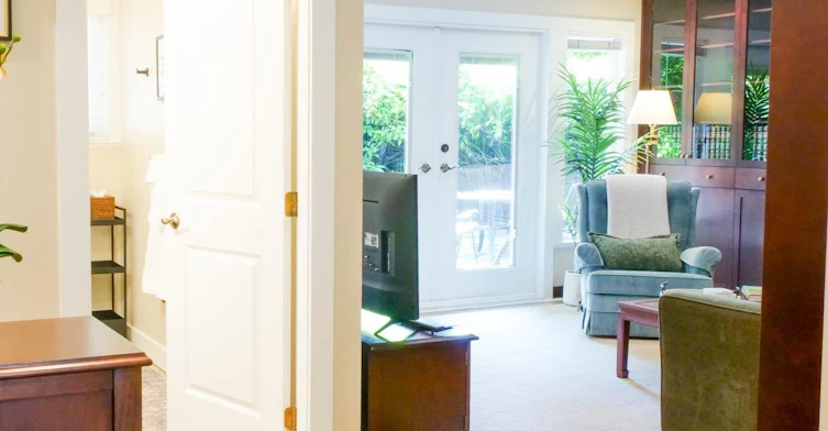 504-2268 E Broadway, Vancouver, BC, V5N 0L2 - 3