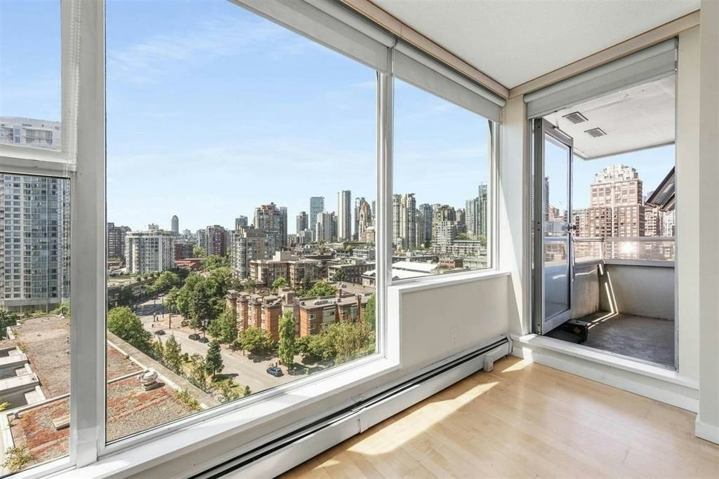 190X-1008 Cambie Street, Vancouver, BC, V6B 6J7