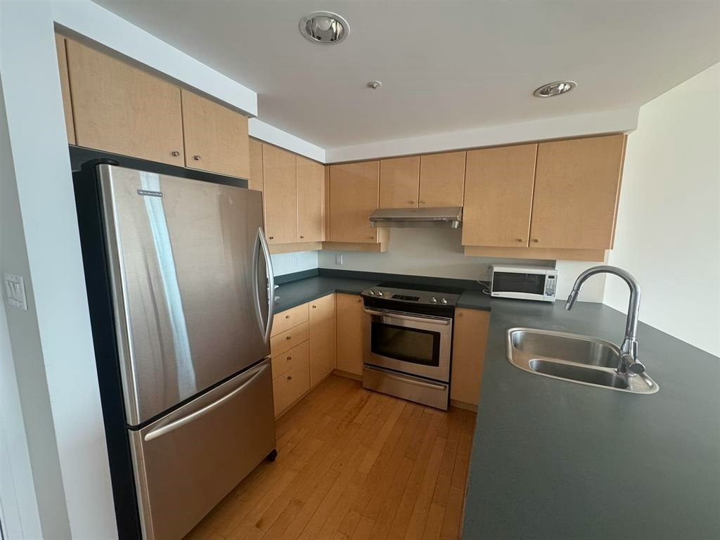 190X-1008 Cambie Street, Vancouver, BC, V6B 6J7 - 4