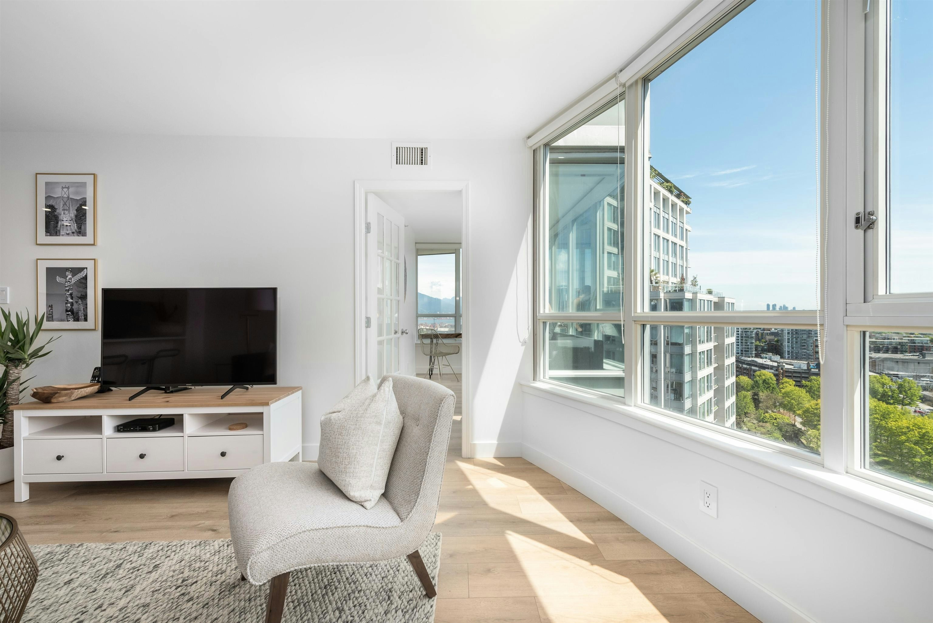 2208-63 Keefer Place, Vancouver, BC, V6B 6N6 - 22