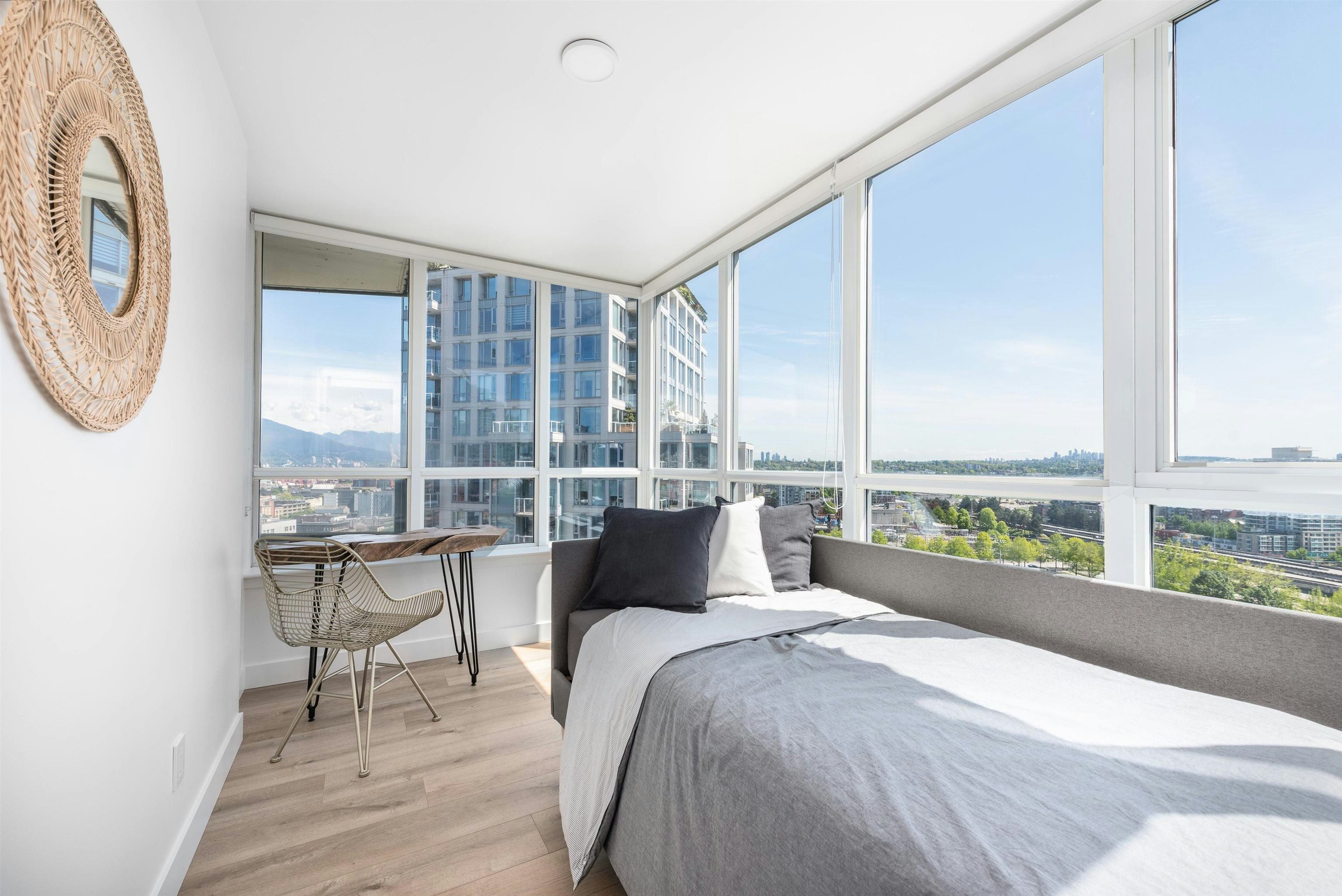 2208-63 Keefer Place, Vancouver, BC, V6B 6N6 - 9