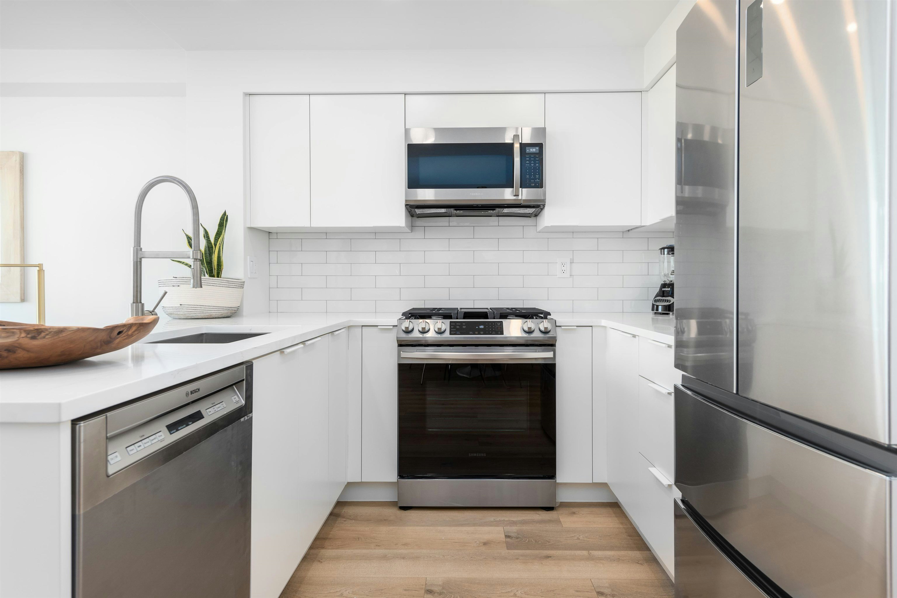 2208-63 Keefer Place, Vancouver, BC, V6B 6N6 - 23