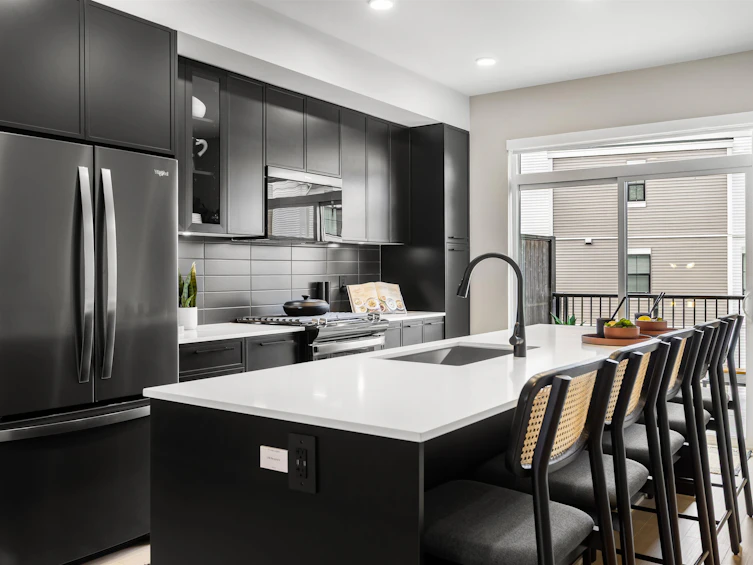 48-2891 Montrose Avenue, Abbotsford, BC