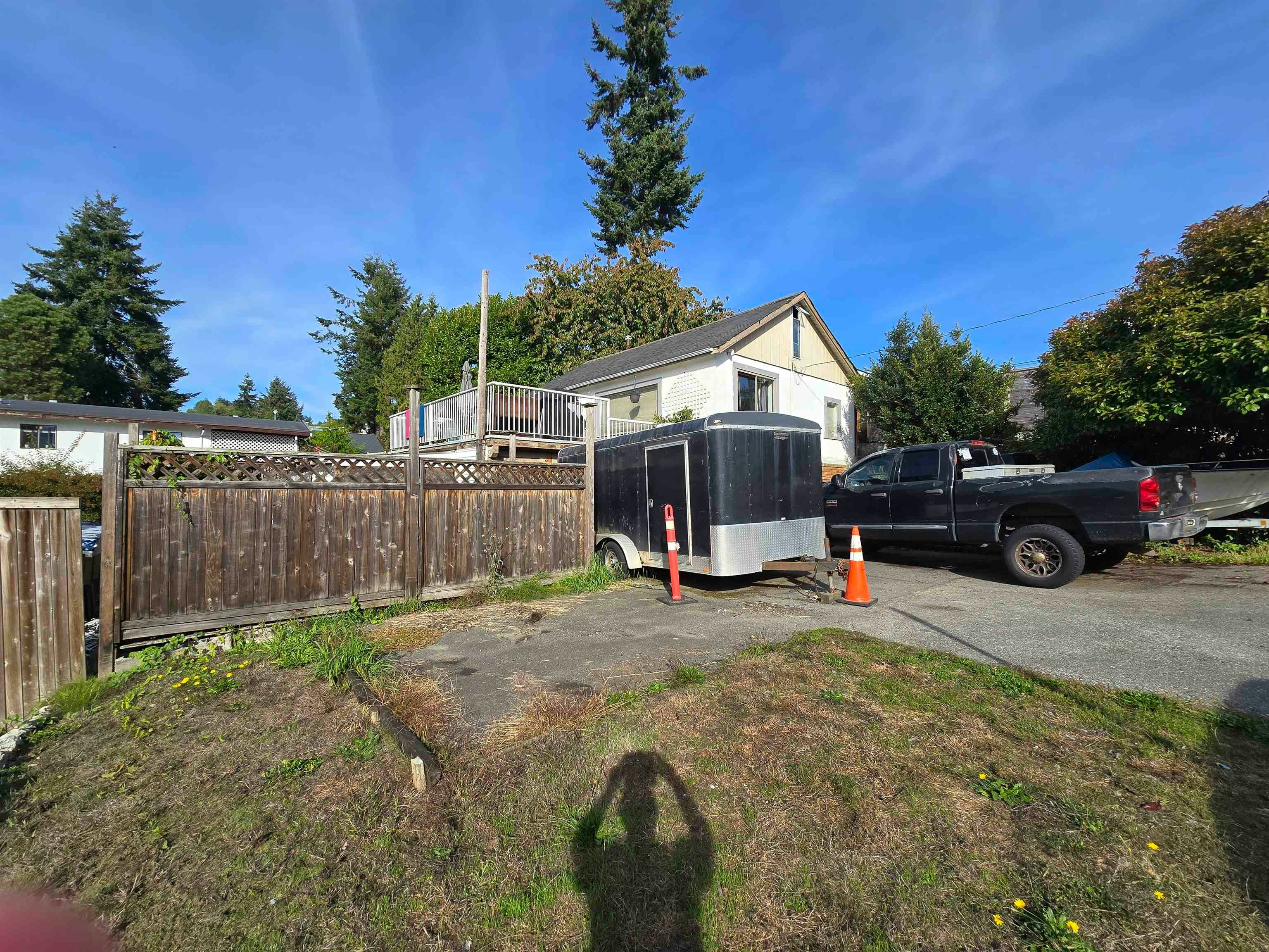 15619 Victoria Avenue, Surrey, BC, V4B 1H9