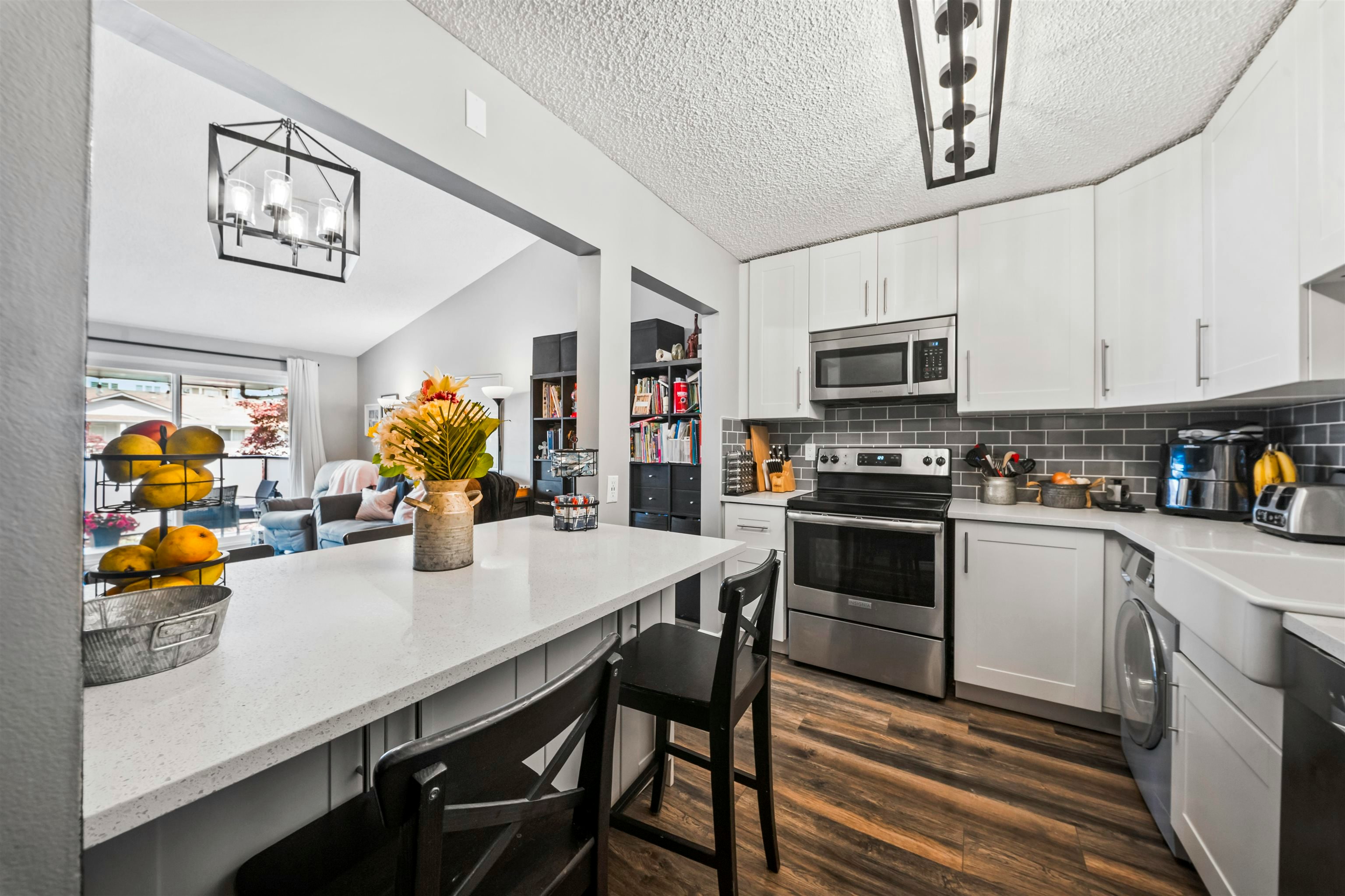 317-33400 Bourquin Place, Abbotsford, BC, V2S 5G3