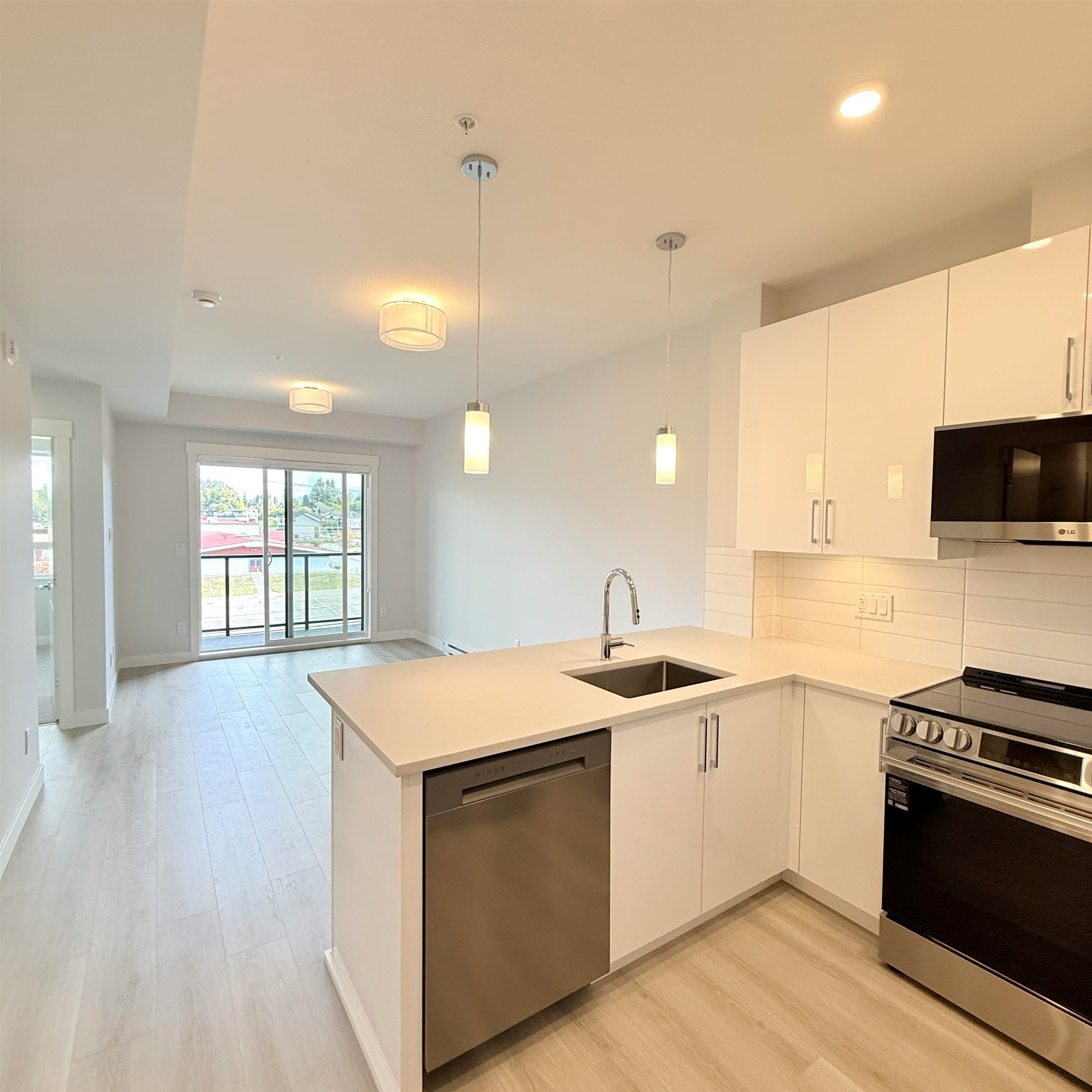 419-8423 Cedar Street, Mission, BC, V4S 1A1 - 8