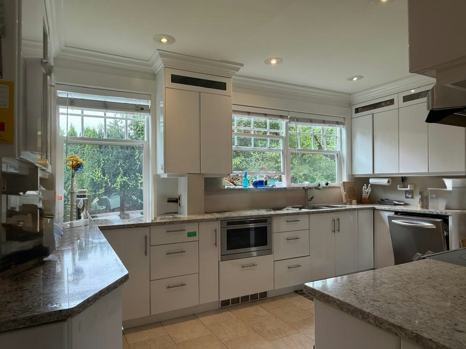 4025 Granville Street, Vancouver, BC, V6H 3L1 - 5