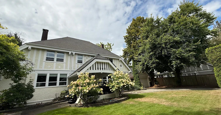 4025 Granville Street, Vancouver, BC, V6H 3L1
