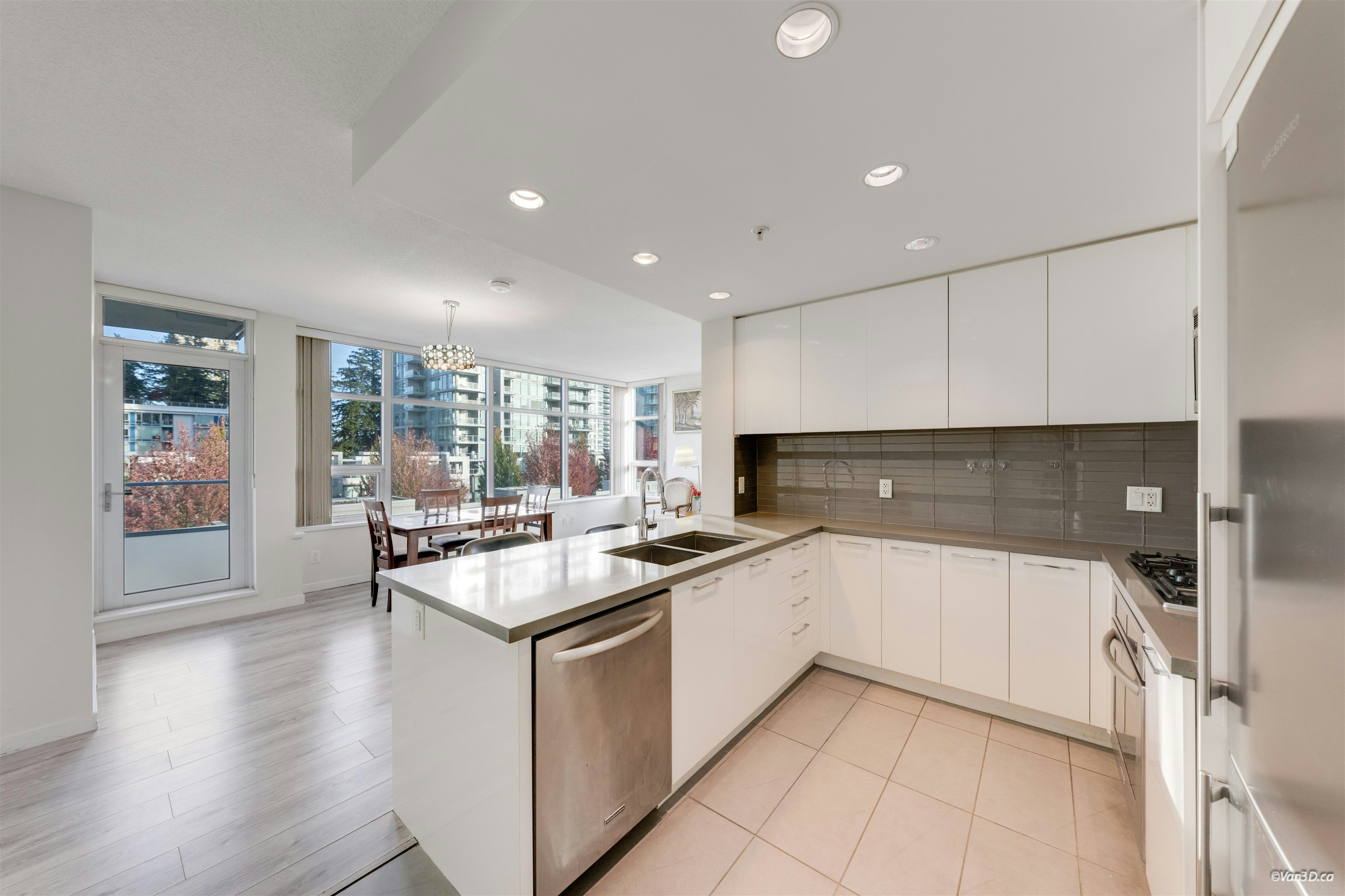 306-4880 Bennett Street, Burnaby, BC, V5H 0C1 - 6