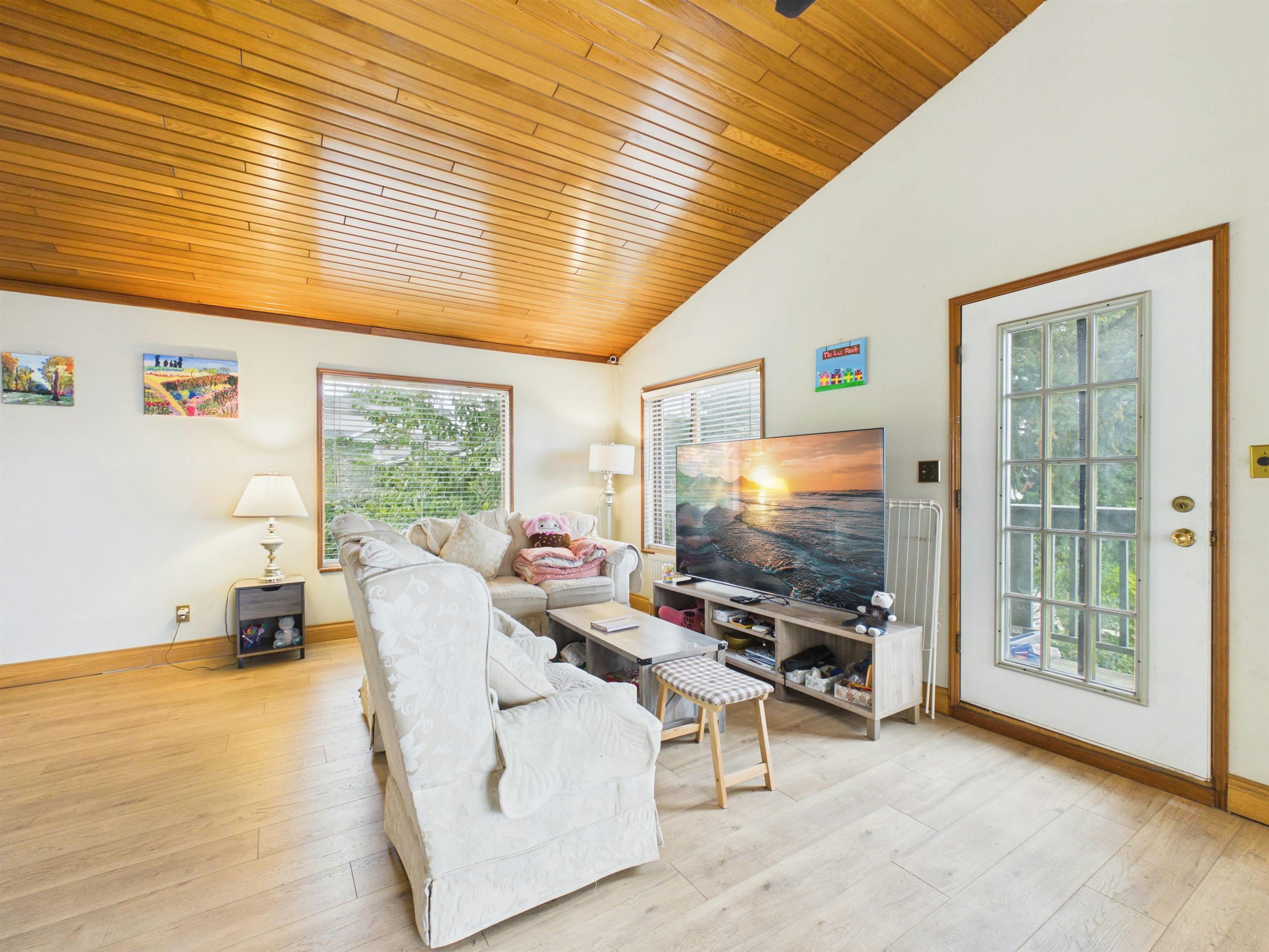2035 Craigen Avenue, Coquitlam, BC, V3K 1W4 - 6