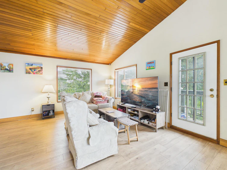 2035 Craigen Avenue, Coquitlam, BC, V3K 1W4 - 6