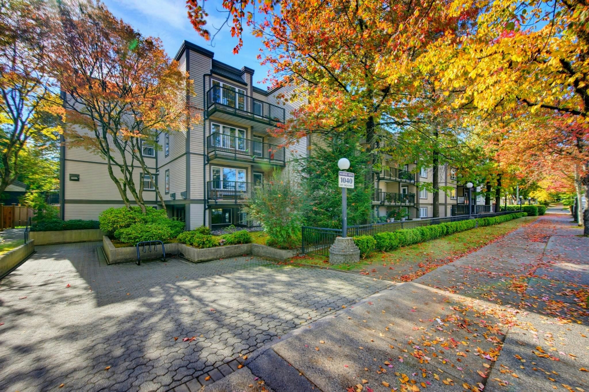 101-1040 E Broadway, Vancouver, BC, V5T 4N7