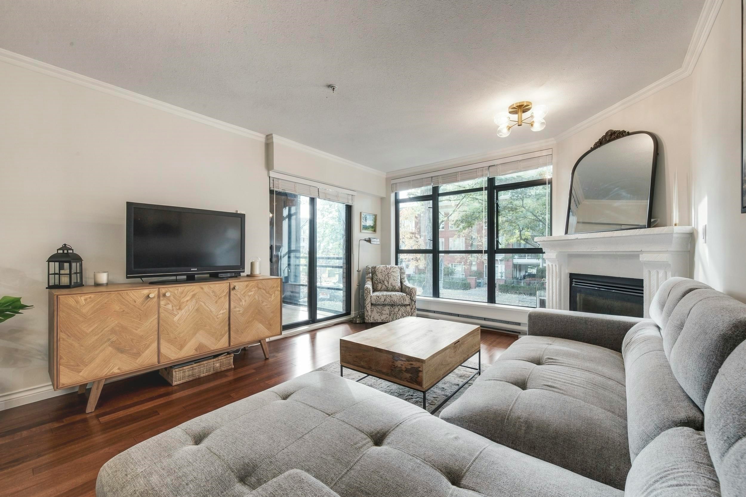 210-2181 W 10th Avenue - 2
