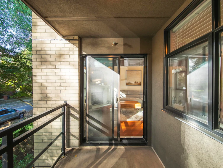 210-2181 W 10th Avenue, Vancouver, BC, V6K 2H7 - 8