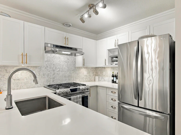 210-2181 W 10th Avenue, Vancouver, BC, V6K 2H7 - 14
