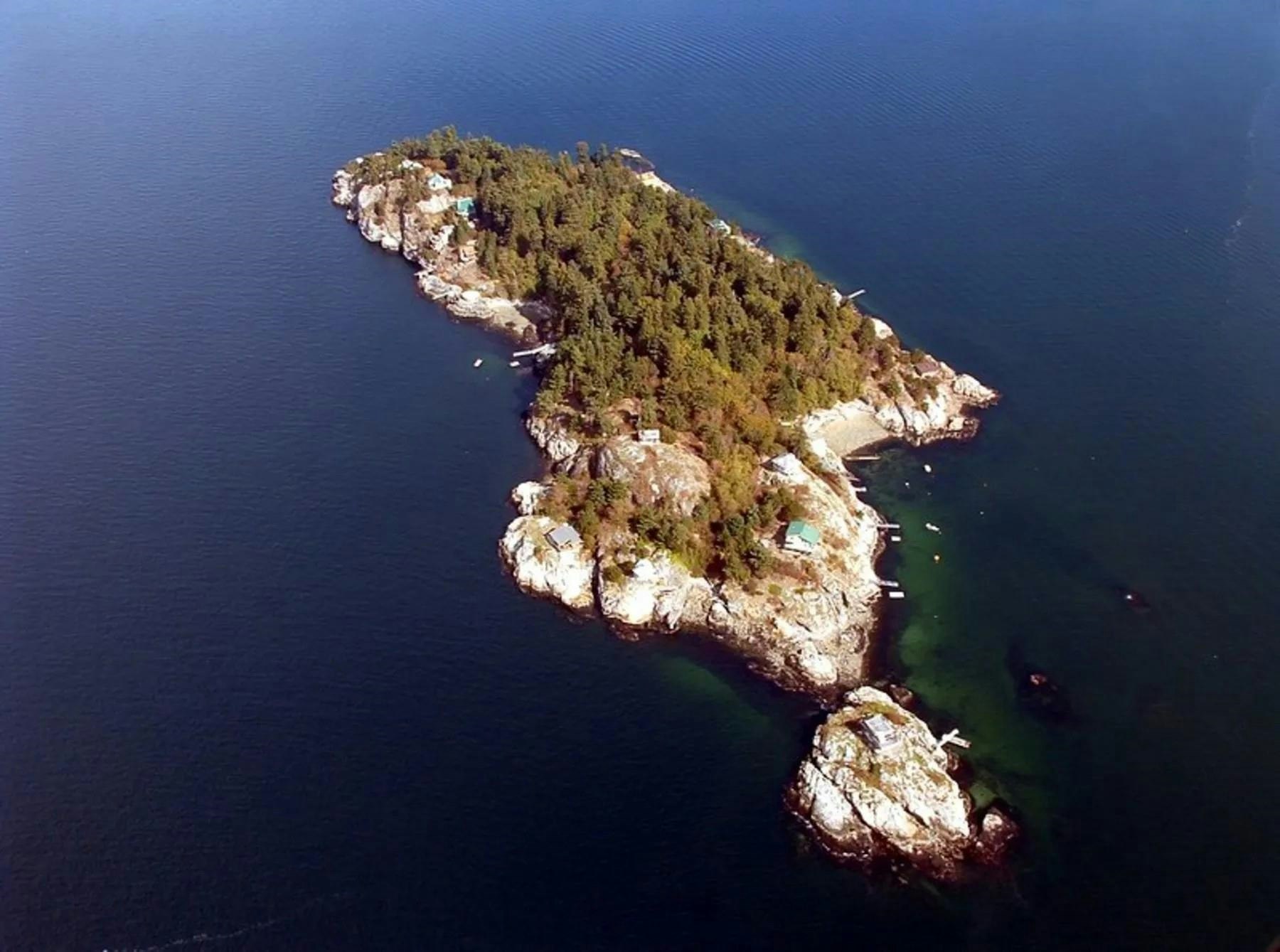 13 Passage Island, Passage Island, BC, V7W 1V7