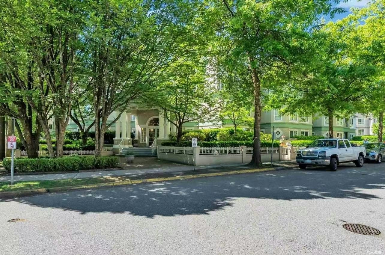 111-2990 Princess Crescent - 2