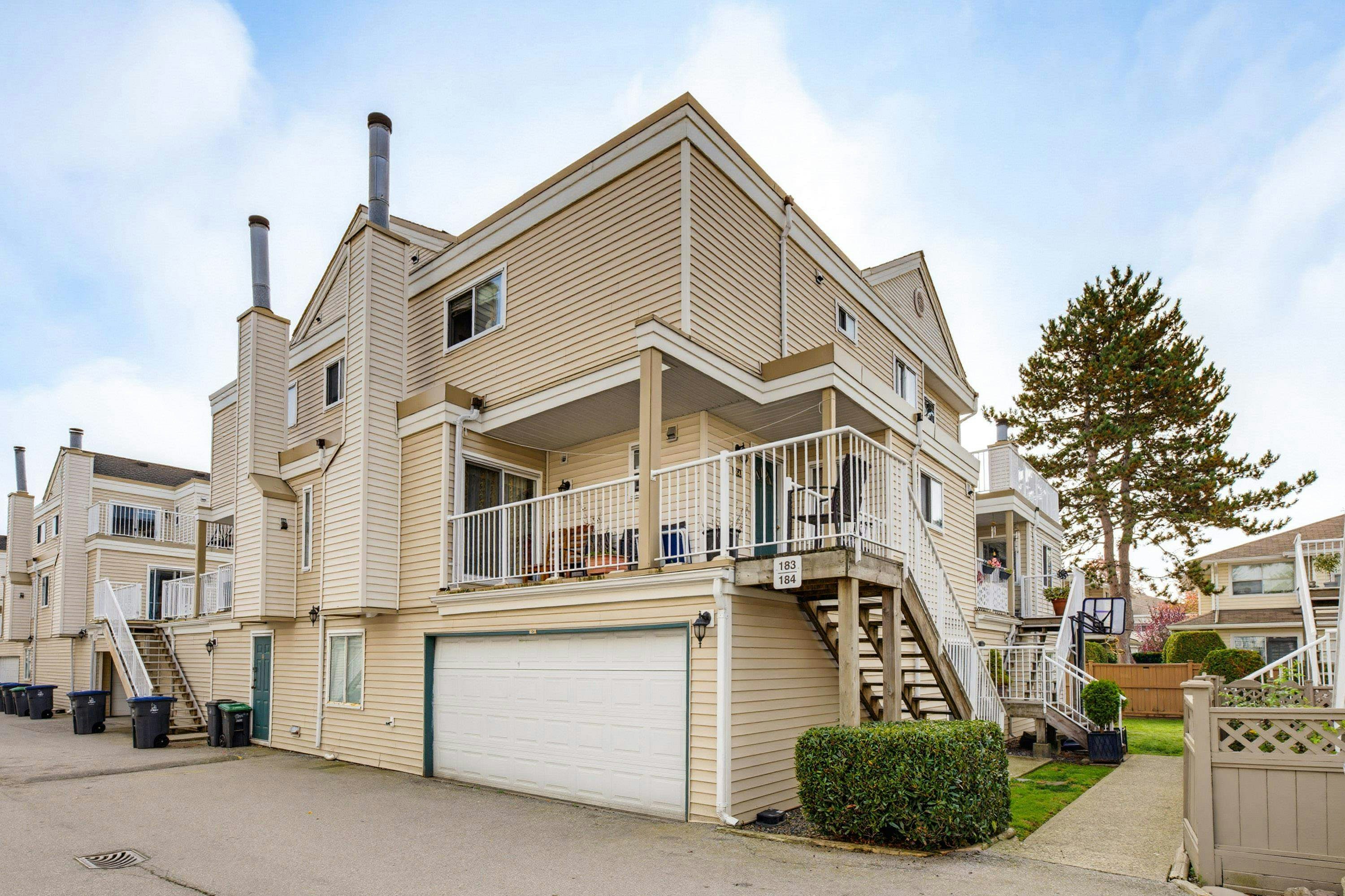 183-10077 156 Street, Surrey, BC, V3R 4L6