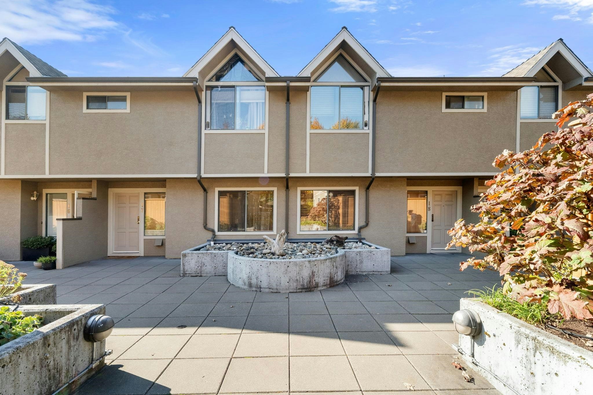 19-2133 St George's Avenue - 2