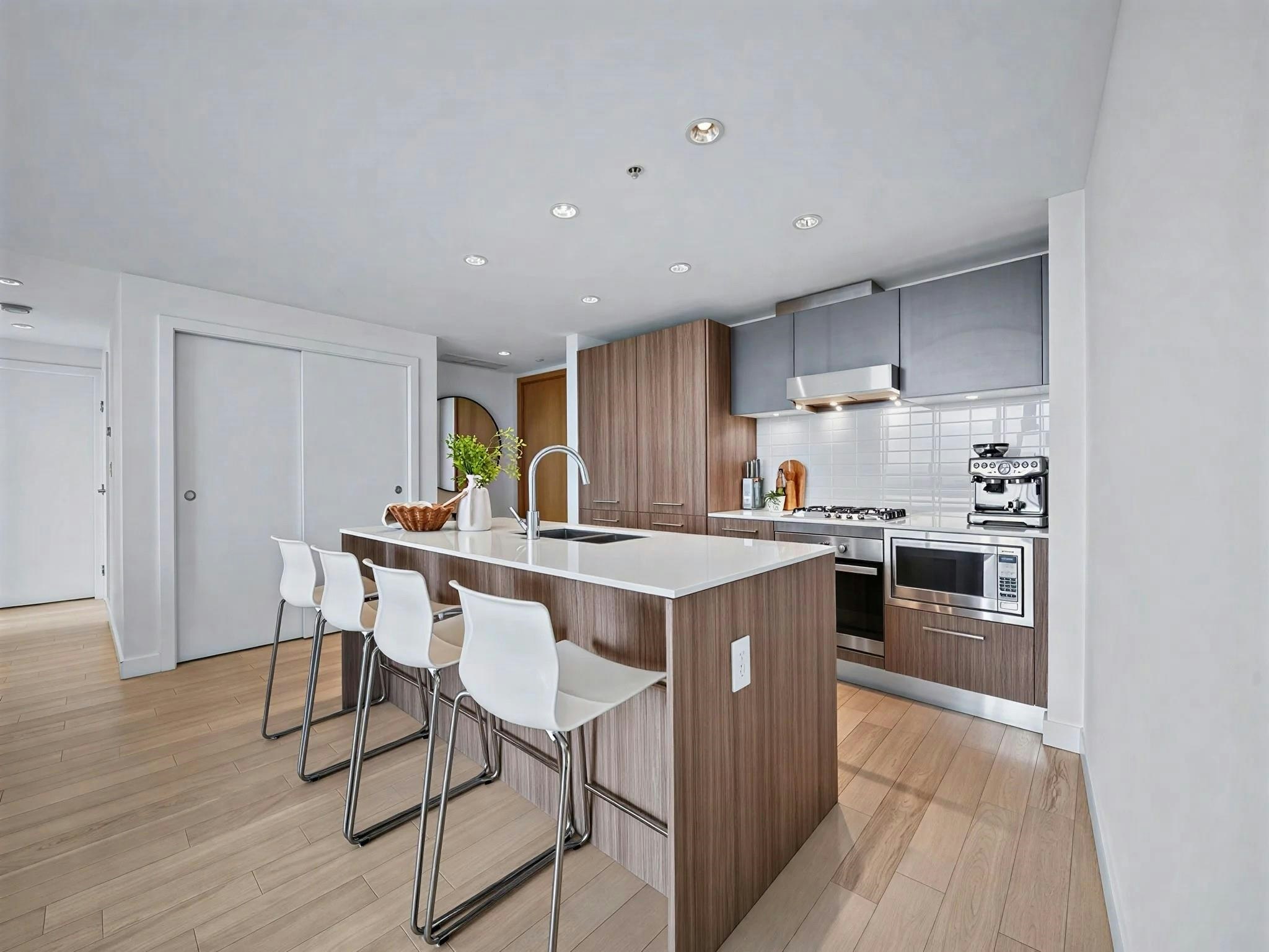 1005-4638 Gladstone Street, Vancouver, BC, V5N 0G5 - 9