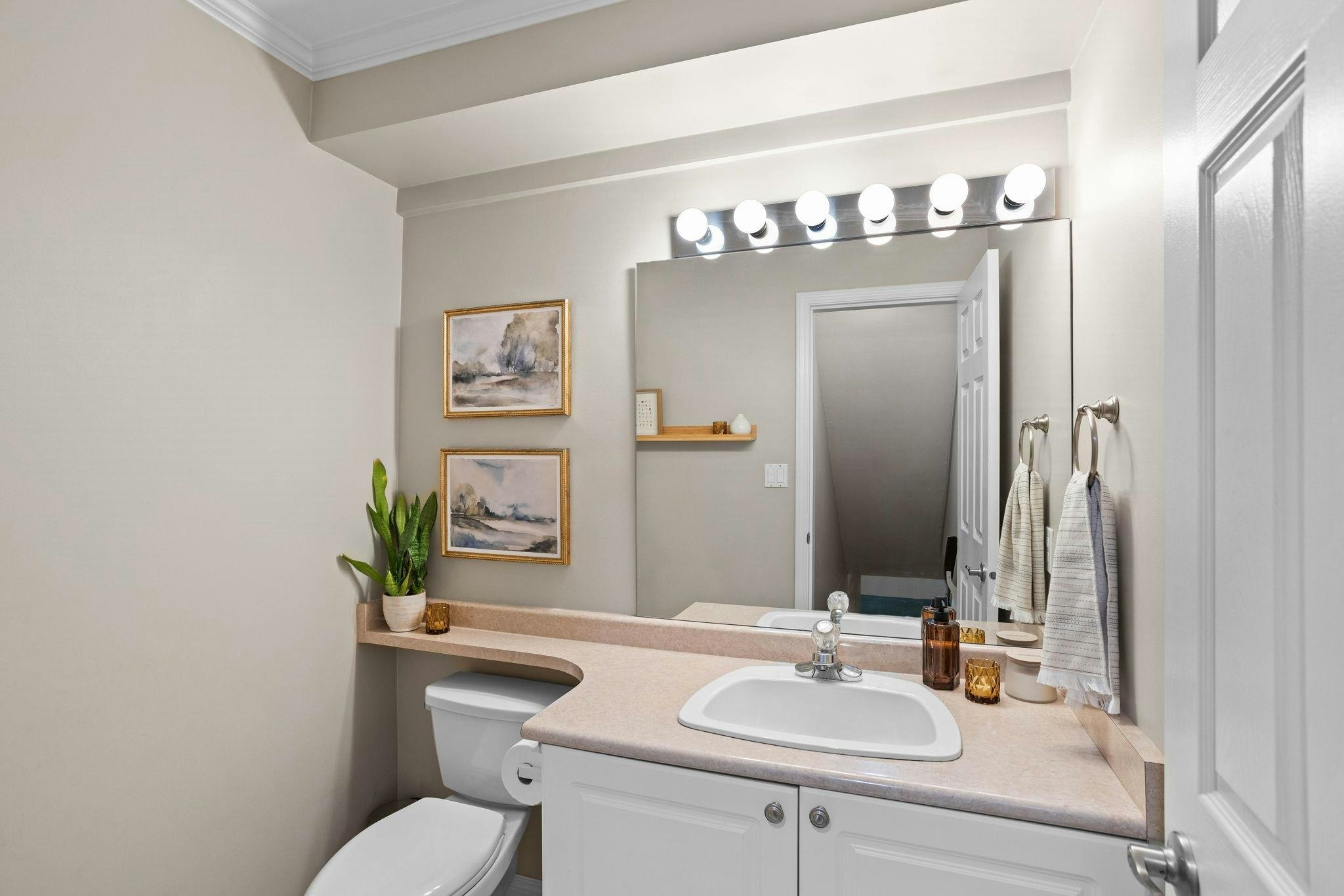 7-245 E 5th Street, North Vancouver, BC, V7L 1L8 - 25
