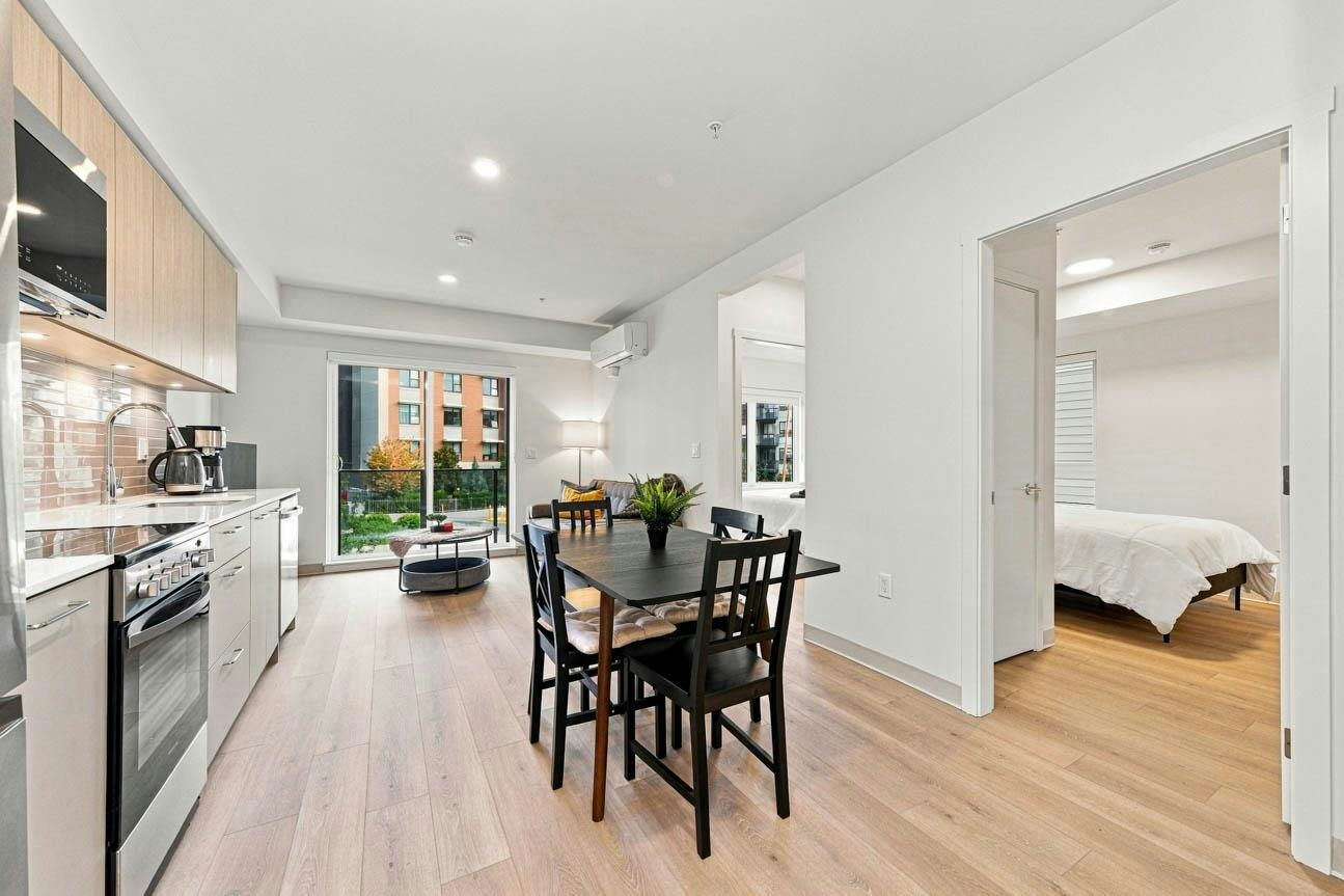 225-1529 Oxford, North Vancouver, BC, V7J 0G2 - 2