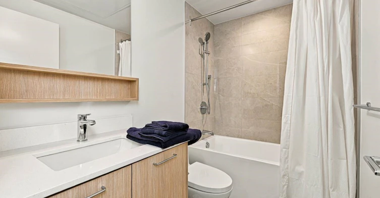 225-1529 Oxford, North Vancouver, BC, V7J 0G2 - 4