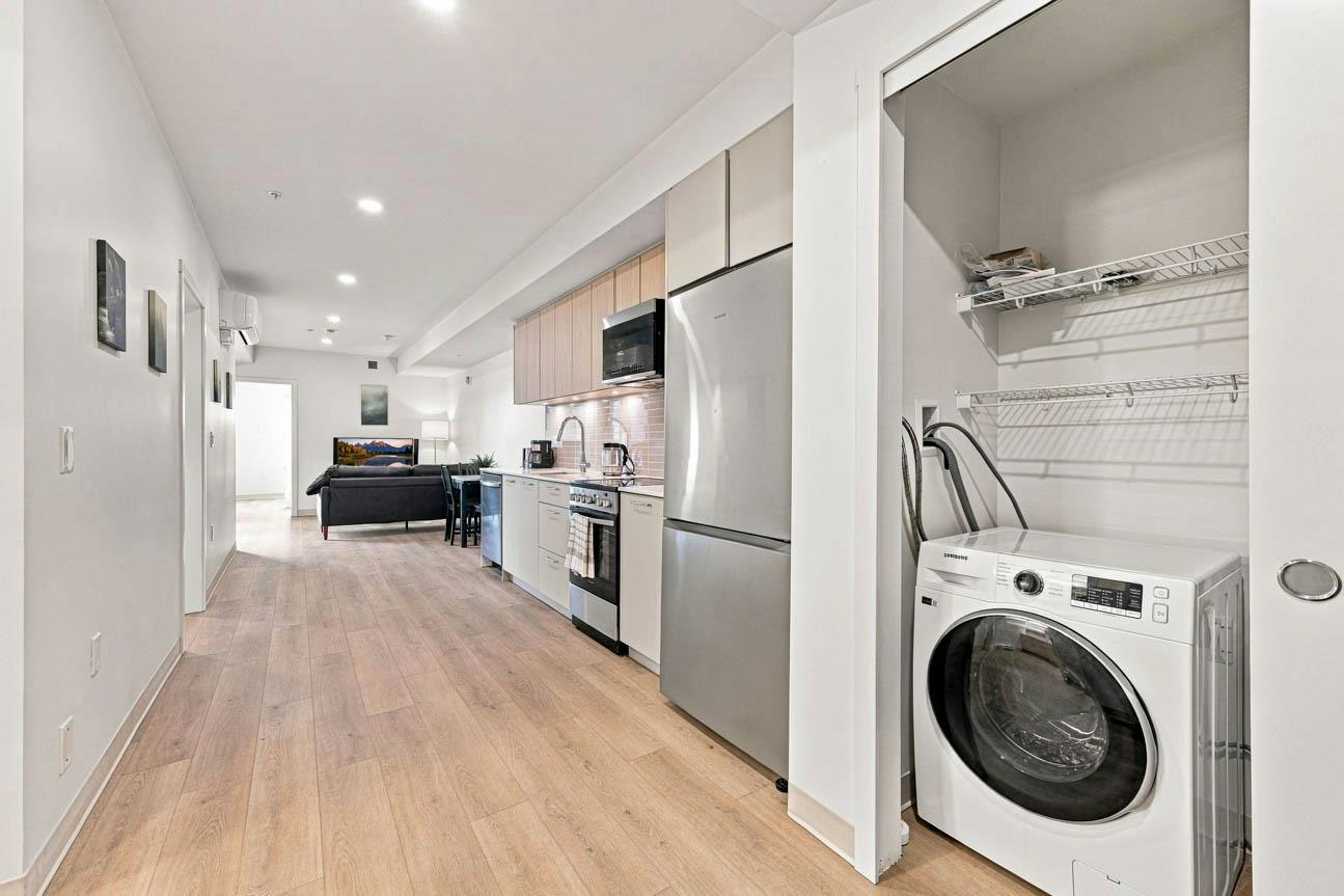 213-1529 Oxford, North Vancouver, BC, V7J 0G2