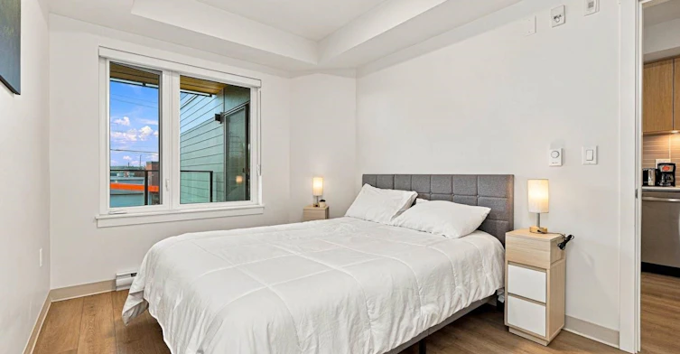 213-1529 Oxford, North Vancouver, BC, V7J 0G2 - 3