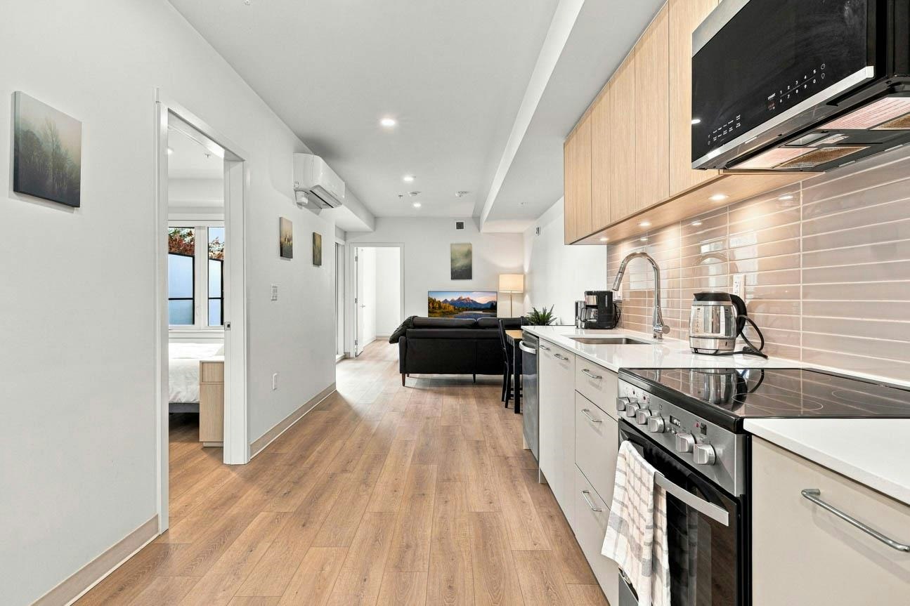 213-1529 Oxford, North Vancouver, BC, V7J 0G2 - 8