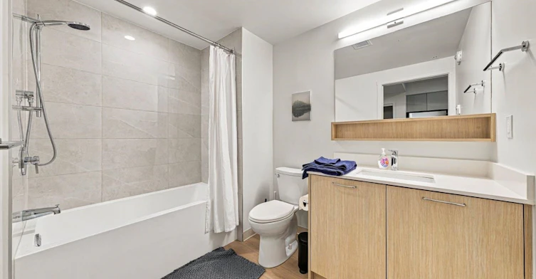 213-1529 Oxford, North Vancouver, BC, V7J 0G2 - 13