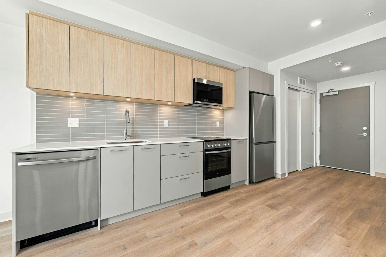 613-1529 Oxford, North Vancouver, BC, V7J 0G2