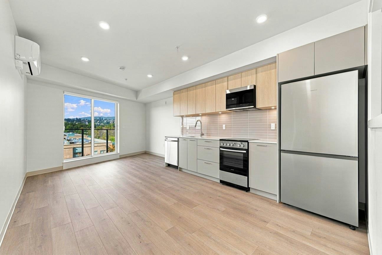 620-1529 Oxford, North Vancouver, BC, V7J 0G2 - 2