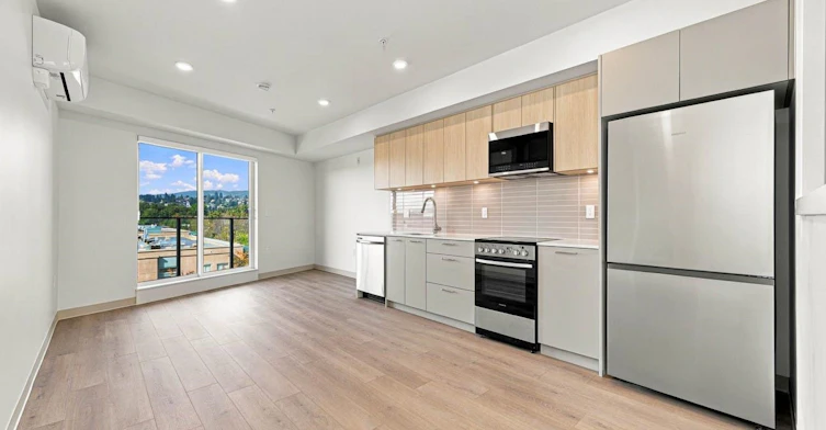620-1529 Oxford, North Vancouver, BC, V7J 0G2 - 2