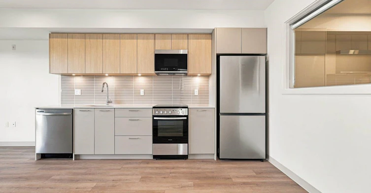 620-1529 Oxford, North Vancouver, BC, V7J 0G2 - 6