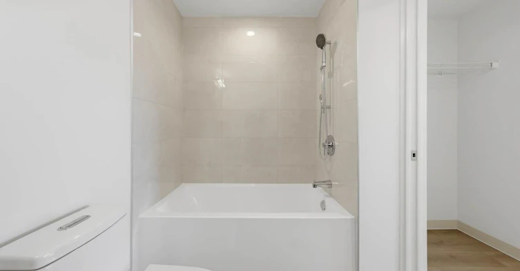 606-1529 Oxford, North Vancouver, BC, V7J 0G2 - 16