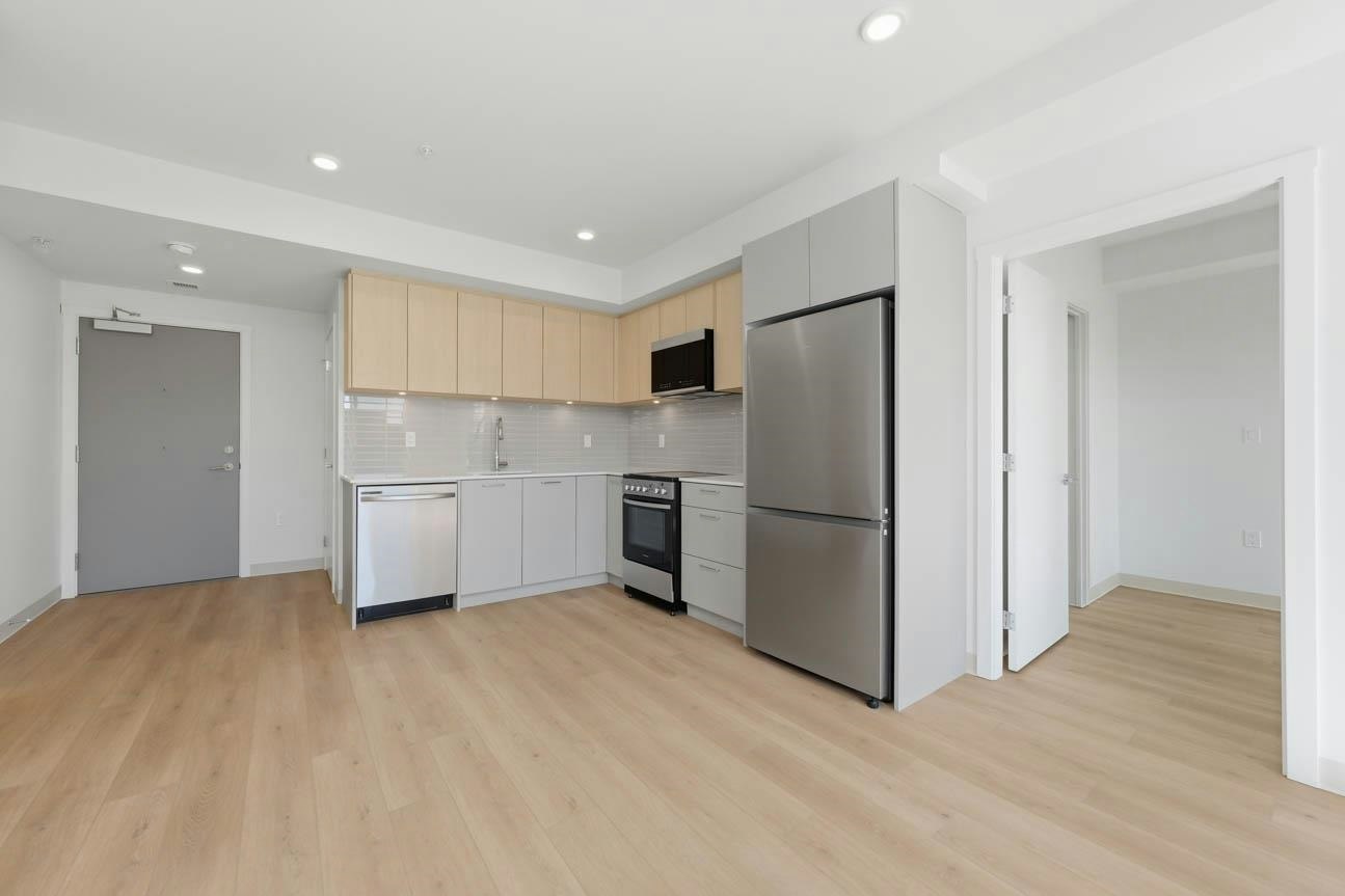 606-1529 Oxford, North Vancouver, BC, V7J 0G2