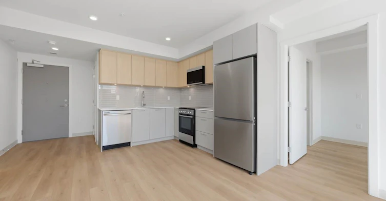 606-1529 Oxford, North Vancouver, BC, V7J 0G2