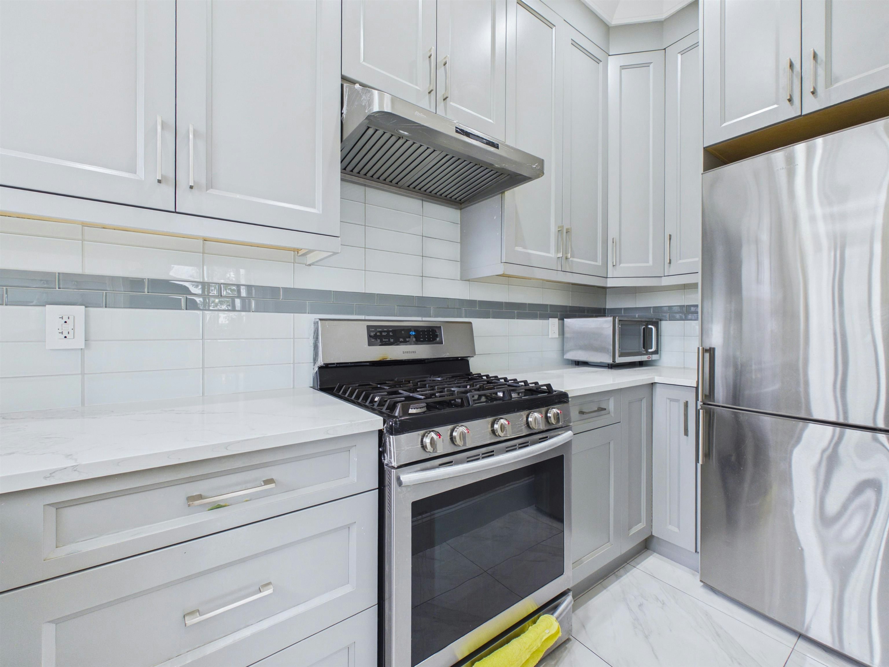 5410 Patrick Street, Burnaby, BC, V5J 3B3 - 8
